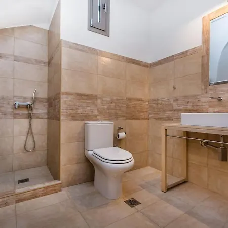 Aeonia Villa *