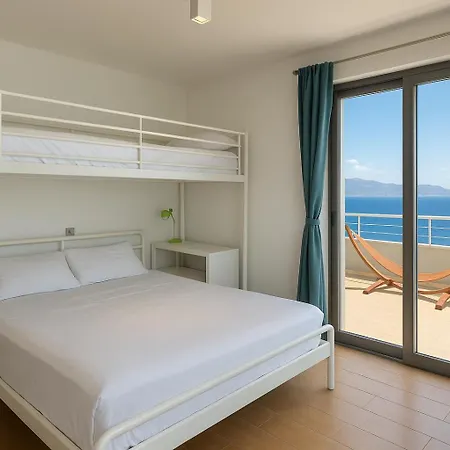 Aeonia Villa Caristo